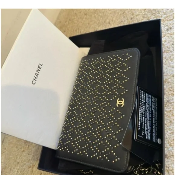 CHANEL STUDDED WOC - Picture 2 of 5